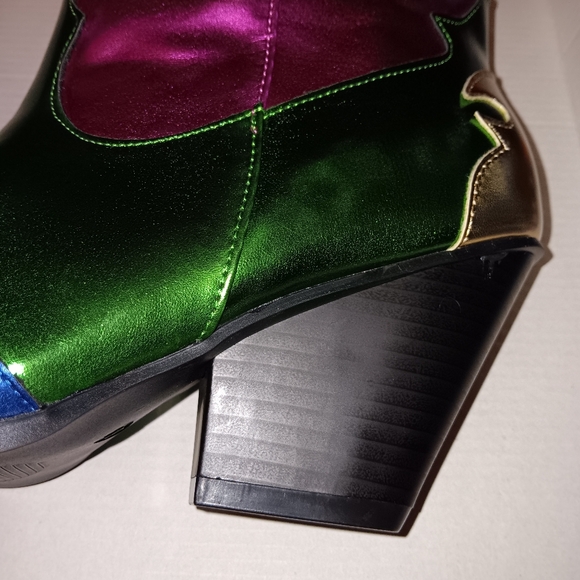 Colorful Women's Boots - Picture 9 of 9